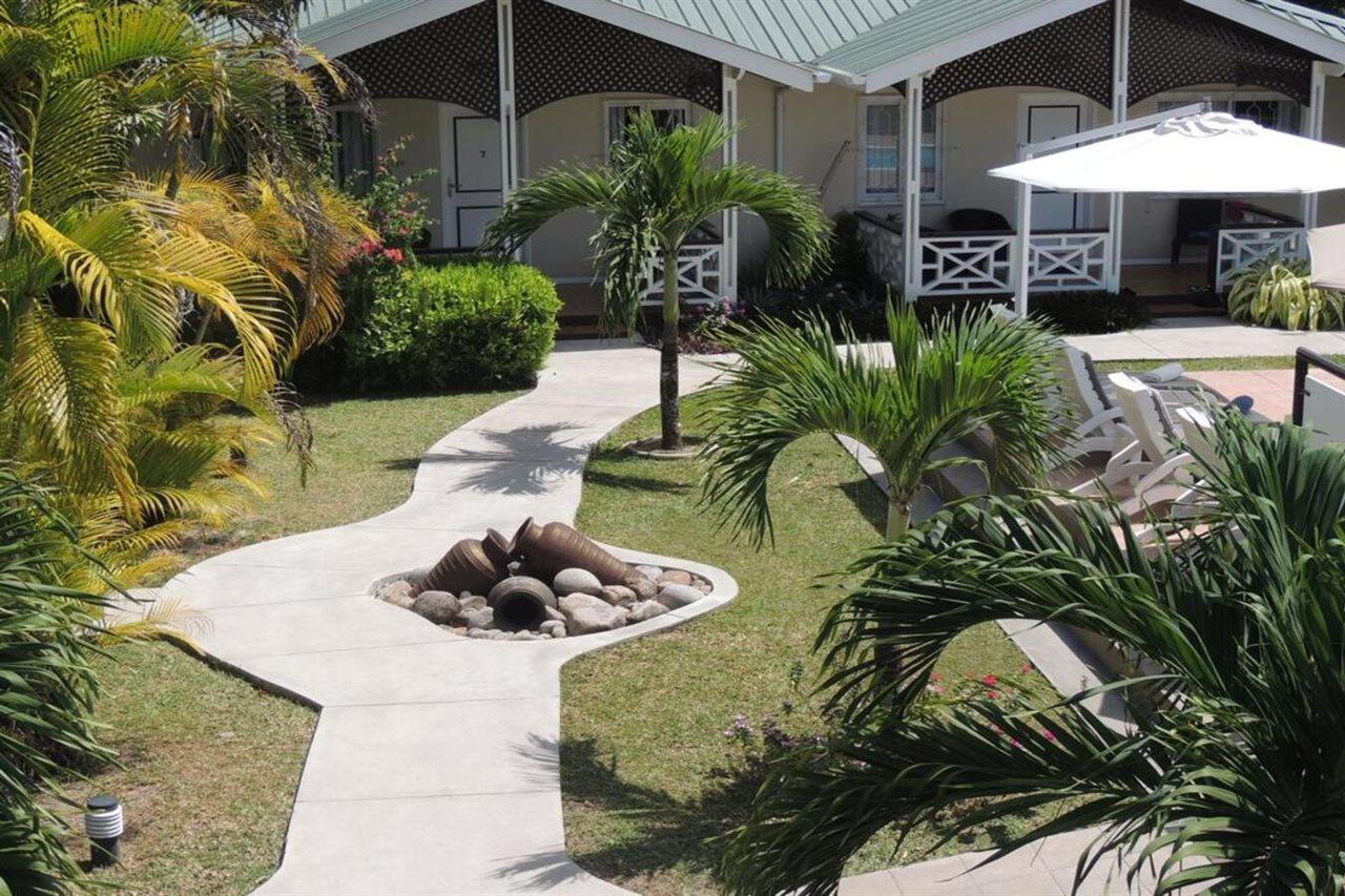 Hotel La Roussette Anse aux Pins Exteriör bild