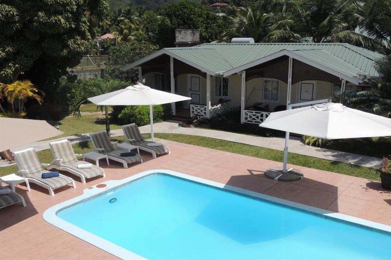 Hotel La Roussette Anse aux Pins Exteriör bild